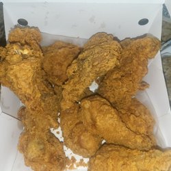 Epic Fail...Dark meat when it was supposed be mixed..Cooked fresh but the grease needs to be changed.