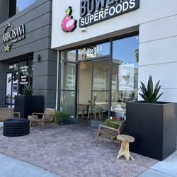 Bowlify Superfoods - Store front
