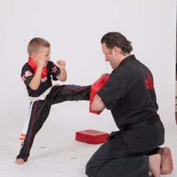 Amerikick - Patient instructors.   Four to One Ratio.