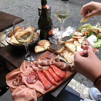 I Pizzicaroli - Special for 2 and a bottle of Prosecco - Wine Bars Near Me - Rome, RM I Pizzicaroli - Special for 2 and a bottle of Prosecco - Wine Bars Near Me - Rome, RM