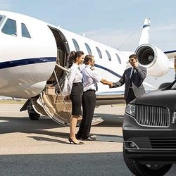 Elite Chauffeured Service - Flight Monitoring, we won't keep you waiting!