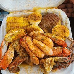 The Blue Crab Company - 1/2 crab 1/2 Shrimp combo mild medium