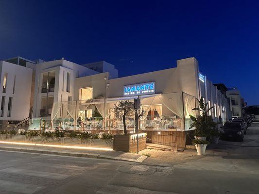 Jamanté | Restaurant & Lounge Bar by null