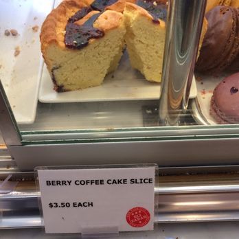 Eli's Essentials and Wine Bar - 04/13/17 - Cafes Near Me - New York, New York