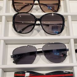 Sunglass Hut - Love   the Gucci!