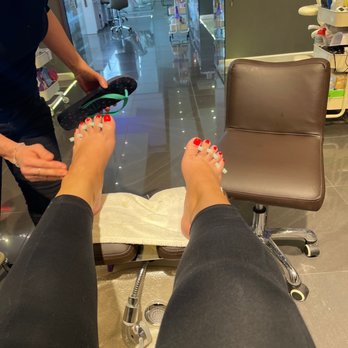 Executive Nails & Spa - Louetta Spring - Fancy place - Nail Salons Near Me - Spring, Texas