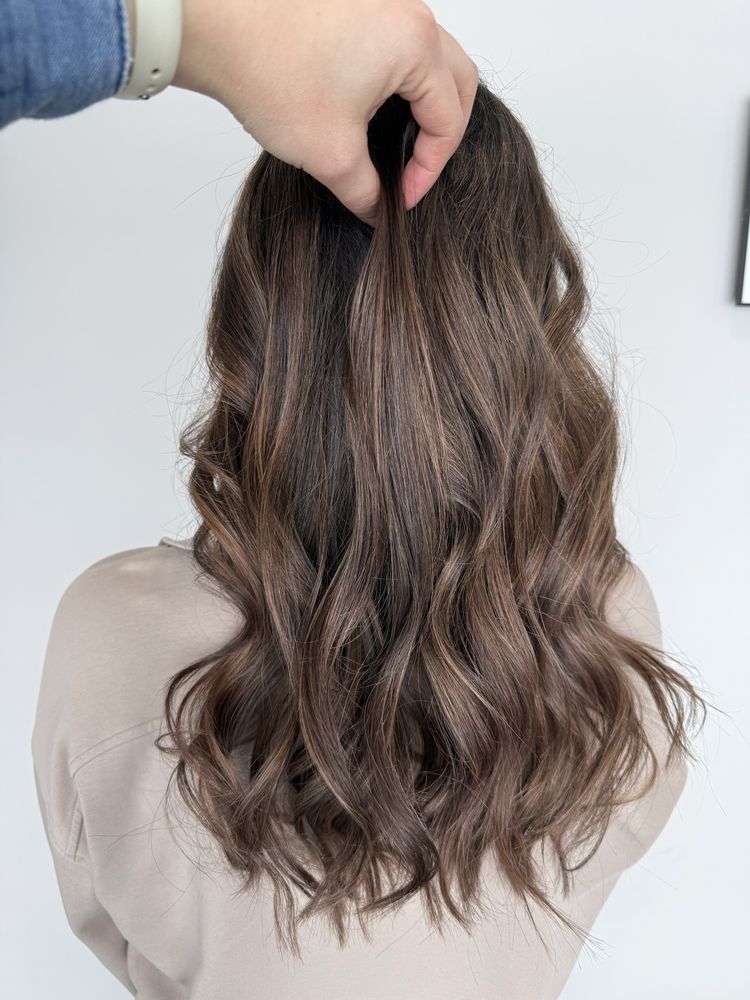 Shanna’s Hair Studio Logo