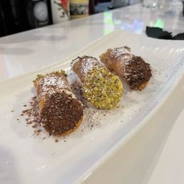 Cannolis ($10) Cannolis ($10)