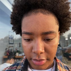 Renu Beauty Salon - Eyebrow Threading