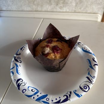 Little Looney - Cranberry orange muffin - Coffee & Tea Near Me - Bishop, California