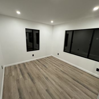 Gorilla Builders - Downey
- hardwood floor
- black metal windows
- upgraded ceiling lighting - General Contractors Near Me - Norwalk, California Gorilla Builders - Downey
- hardwood floor
- black metal windows
- upgraded ceiling lighting - General Contractors Near Me - Norwalk, California