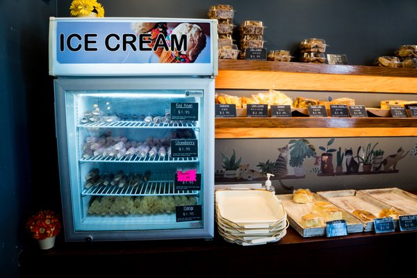 Bon Appetit Bakery & Cafe by null