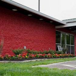 Laurel Golf Center - We've got a fresh new looks after a major renovation in March 2024 - check out our new flowers and a new look to our buildings!