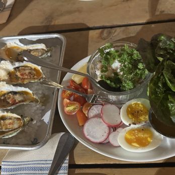 Ace Seafood - Baked oysters and Crab Louie - Seafood Near Me - Oakland, California