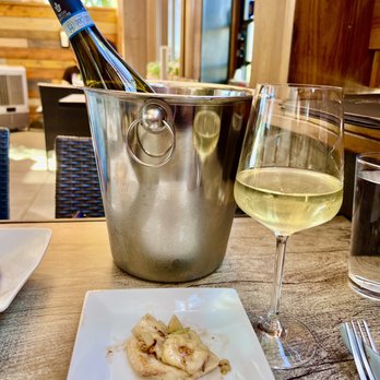 Complexity Wine - a plate of food and a glass of wine - Wine Tasting Classes Near Me - Lancaster, California