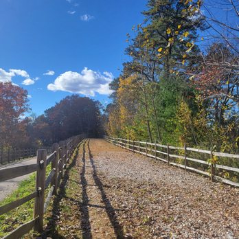 Blackstone River & Canal State Park - Hiking Near Me - Uxbridge, Massachusetts