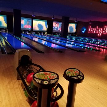 Lucky Strike Chicago - Bowling Near Me - Chicago, Illinois Lucky Strike Chicago - Bowling Near Me - Chicago, Illinois