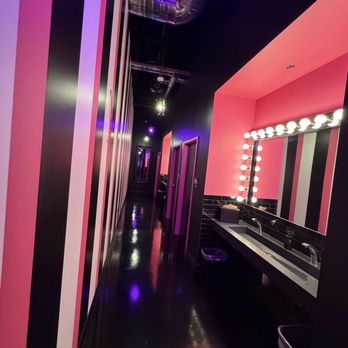 St Felix - Restrooms - Cocktail Bars Near Me - Las Vegas, Nevada St Felix - Restrooms - Cocktail Bars Near Me - Las Vegas, Nevada