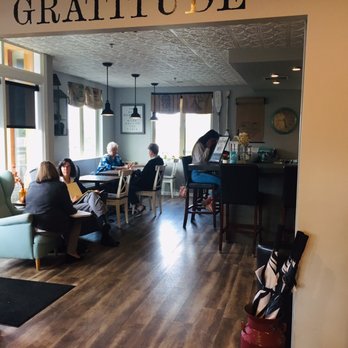Topside Coffee Cabin - Indoor seating - Coffee & Tea Near Me - Steilacoom, Washington