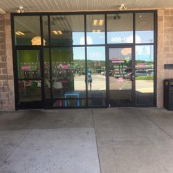 sweetFrog Premium Frozen Yogurt - SweetFrog