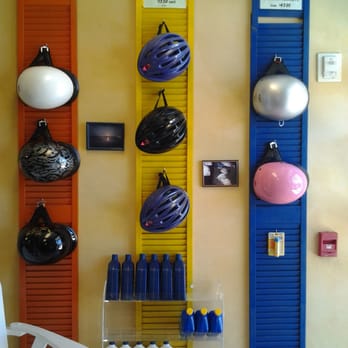 Island Scooter Store - Scoot accessories, helmets glasses, trunks, & baskets. - Scooter Rentals Near Me - Holmes Beach, Florida Island Scooter Store - Scoot accessories, helmets glasses, trunks, & baskets. - Scooter Rentals Near Me - Holmes Beach, Florida