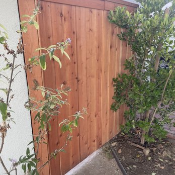 Ramirez Fence Company - Front facing redwood gate. - Fences & Gates Near Me Ramirez Fence Company - Front facing redwood gate. - Fences & Gates Near Me