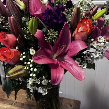 Flower Corner - Wonderful service and gorgeous arrangement! - Florists Near Me - San Francisco, California