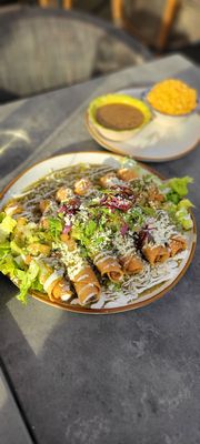 Maderas - Kitchen & Cantina by null