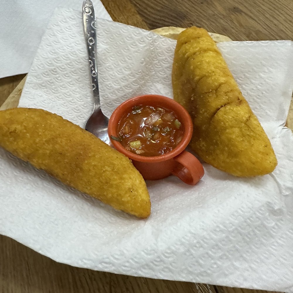 La Fonda - Empanadas - Colombian Near Me - Brussels, BRU La Fonda - Empanadas - Colombian Near Me - Brussels, BRU