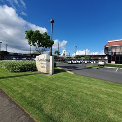 Kapalama Shopping Center - Front of the mall, Zippy's on the right, Wingstop on the left.