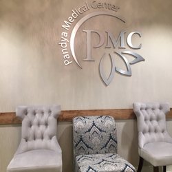 Pandya Medical Center - Comfortable seating area