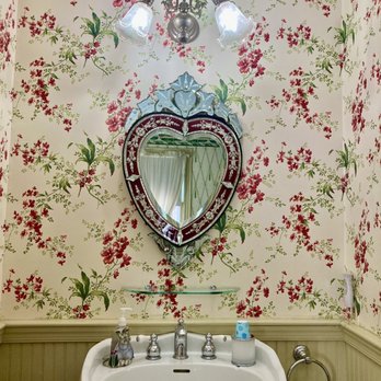 Hollerstown Hill Bed & Breakfast - The sink and dressing area is in a corner of the room. The toilet and shower are in a separate room. - Hotels Near Me - Frederick, Maryland Hollerstown Hill Bed & Breakfast - The sink and dressing area is in a corner of the room. The toilet and shower are in a separate room. - Hotels Near Me - Frederick, Maryland