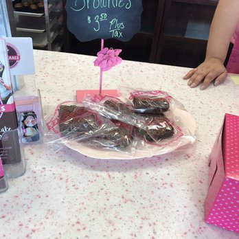 Smallcakes A Cupcakery - Bakeries Near Me - Albuquerque, New Mexico Smallcakes A Cupcakery - Bakeries Near Me - Albuquerque, New Mexico