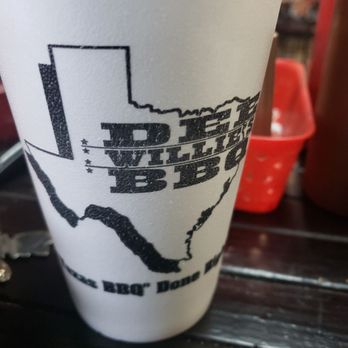 Dee Willie’s BBQ  - Barbeque Near Me - San Antonio, Texas