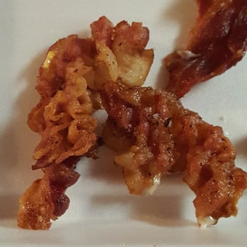 Burger Tex 7 - Bacon cooked so hard it looks like chicken crust! I couldn't eat it, had to take it off ewwwww!!!! - Burgers Near Me - Houston, Texas