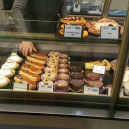 Look at all the yummy sweets!!! Look at all the yummy sweets!!!