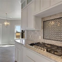 Castle Creek Homes - BEAUTIFUL!!