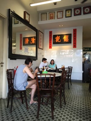 Yut Kee Restaurant by null