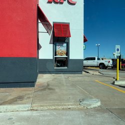 KFC - $3 bowl meals