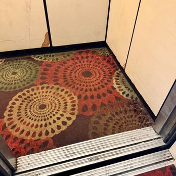 Days Inn by Wyndham Warren - Disgusting elevator. - Hotels Near Me - Warren, Pennsylvania Days Inn by Wyndham Warren - Disgusting elevator. - Hotels Near Me - Warren, Pennsylvania