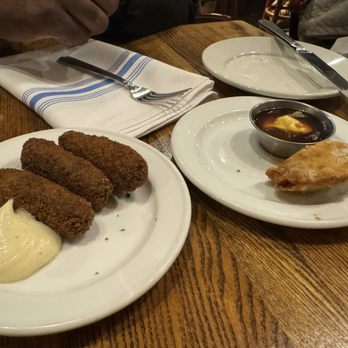 La Cuchara - Spinach and Gruyere croquettes, and beef empanada - Basque Near Me - Baltimore, Maryland La Cuchara - Spinach and Gruyere croquettes, and beef empanada - Basque Near Me - Baltimore, Maryland