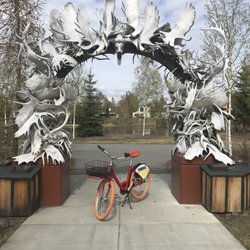 Fairbikes - St Louis has an arch but it's not this cool. Ok, maybe it is but still.