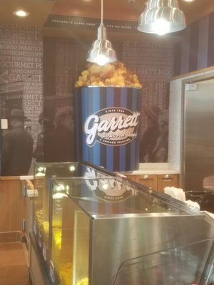 Garrett Popcorn Shops by null