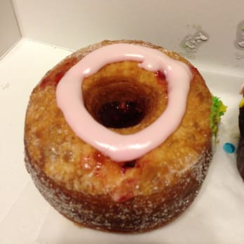 Chicago Pastry - Raspberry dossant - Bakeries Near Me - Bloomingdale, Illinois