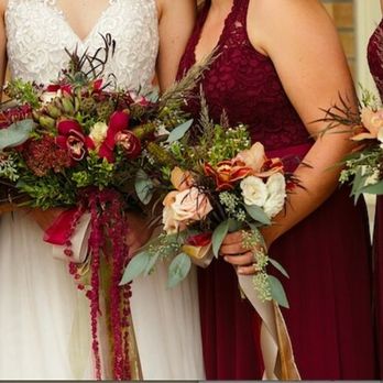 Petals in Thyme - Beautiful fall wedding bouquets - Florists Near Me - Collingwood, Ontario Petals in Thyme - Beautiful fall wedding bouquets - Florists Near Me - Collingwood, Ontario