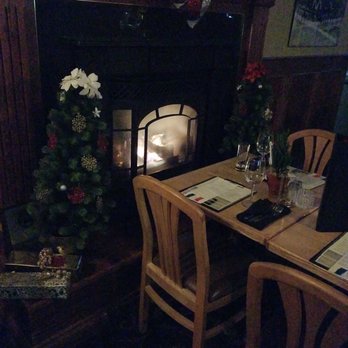 Clock Tower Inn Pub & Bistro - Bistros Near Me - Strathroy, Ontario