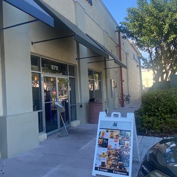 Daboba - Outside - Bubble Tea Near Me - Miami, Florida