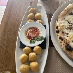 Ottantotto - Mozzarella balls - not our favorite
