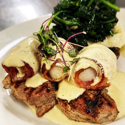 Castillo’s Restaurant & Pizza Pub