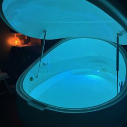 Clarity Float Spa - My float pod don't let any of the water get in your eye!